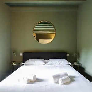 https://navigli-district-milano-center-studios.italymilanhotels.net