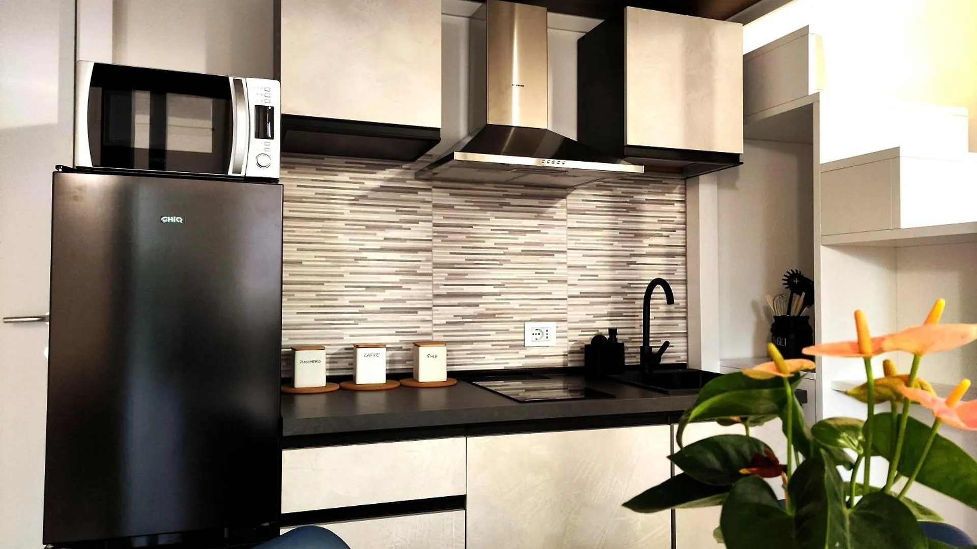 Fantastic Loft Famagosta Parkingnetflix Apartment Milan Italy
