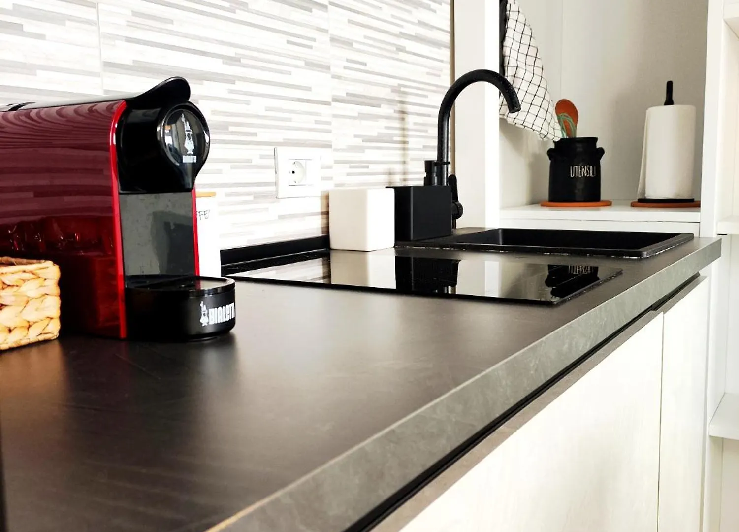 Fantastic Loft Famagosta Parkingnetflix Apartment Milan